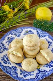 Savor the Flavor: How to Make Savory Rosemary and Olive Oil Cookies