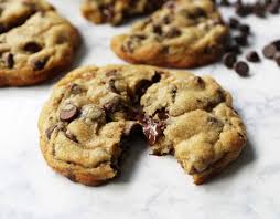 Mastering the Art of Baking Perfect Chocolate Chip Cookies: Tips and Tricks for Irresistible Homemade Treats