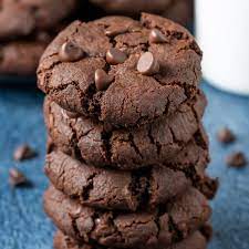Indulge in the Irresistible Delight of Chocolate Cookies: A Treat for Your Sweet Tooth!