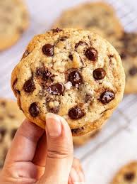Easy Chocolate Chip Cookies: A Simple and Delicious Recipe for Homemade Treats