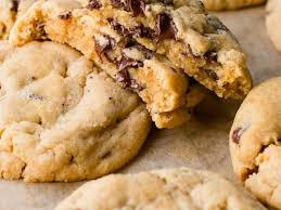 Indulge in Delicious Chewy Peanut Butter Chocolate Chip Cookies