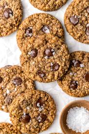 Delicious Almond Flour Oatmeal Chocolate Chip Cookies Recipe