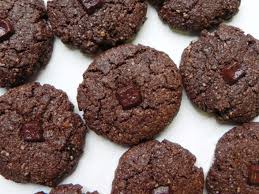 Indulge in Decadent Almond Flour Cocoa Cookies