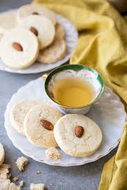 almond butter shortbread cookies