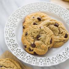 almond flour gluten free chocolate chip cookies