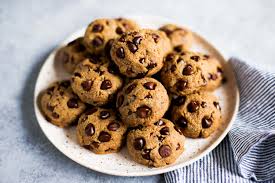 soft almond flour chocolate chip cookies