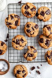 almond flour paleo chocolate chip cookies