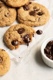 Delightful Almond Flour Splenda Chocolate Chip Cookies: A Guilt-Free Treat!