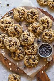 oatmeal raisin chocolate chip nut cookies