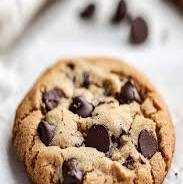 Delicious Microwave Chocolate Chip Cookie Recipe: Quick & Easy Sweet Treat