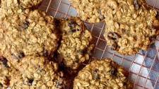 healthy oatmeal raisin cranberry cookies