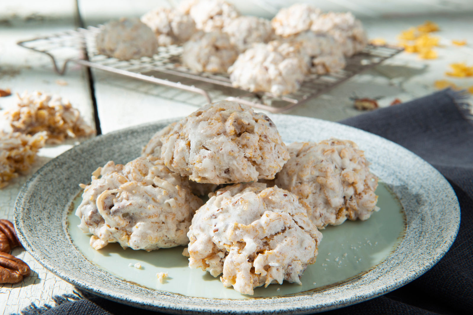 Delightful Coconut Flake Macaroons: A Taste of Paradise