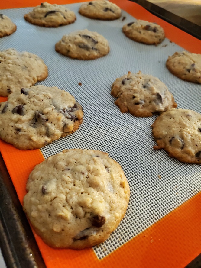 Decadent Delights: Indulge in Chocolate Chip Pudding Cookies Bliss