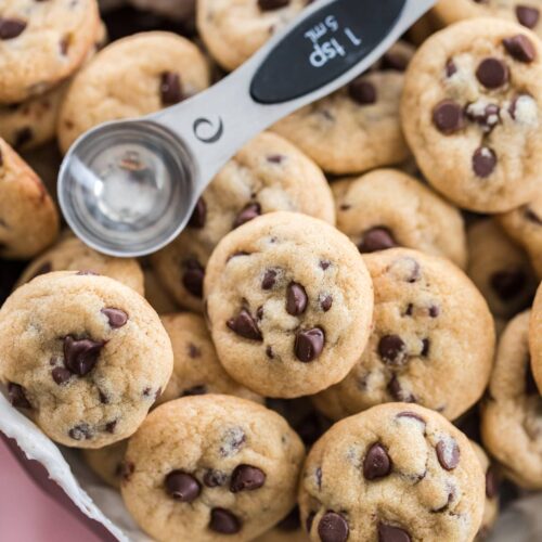 mini chocolate chip cookies