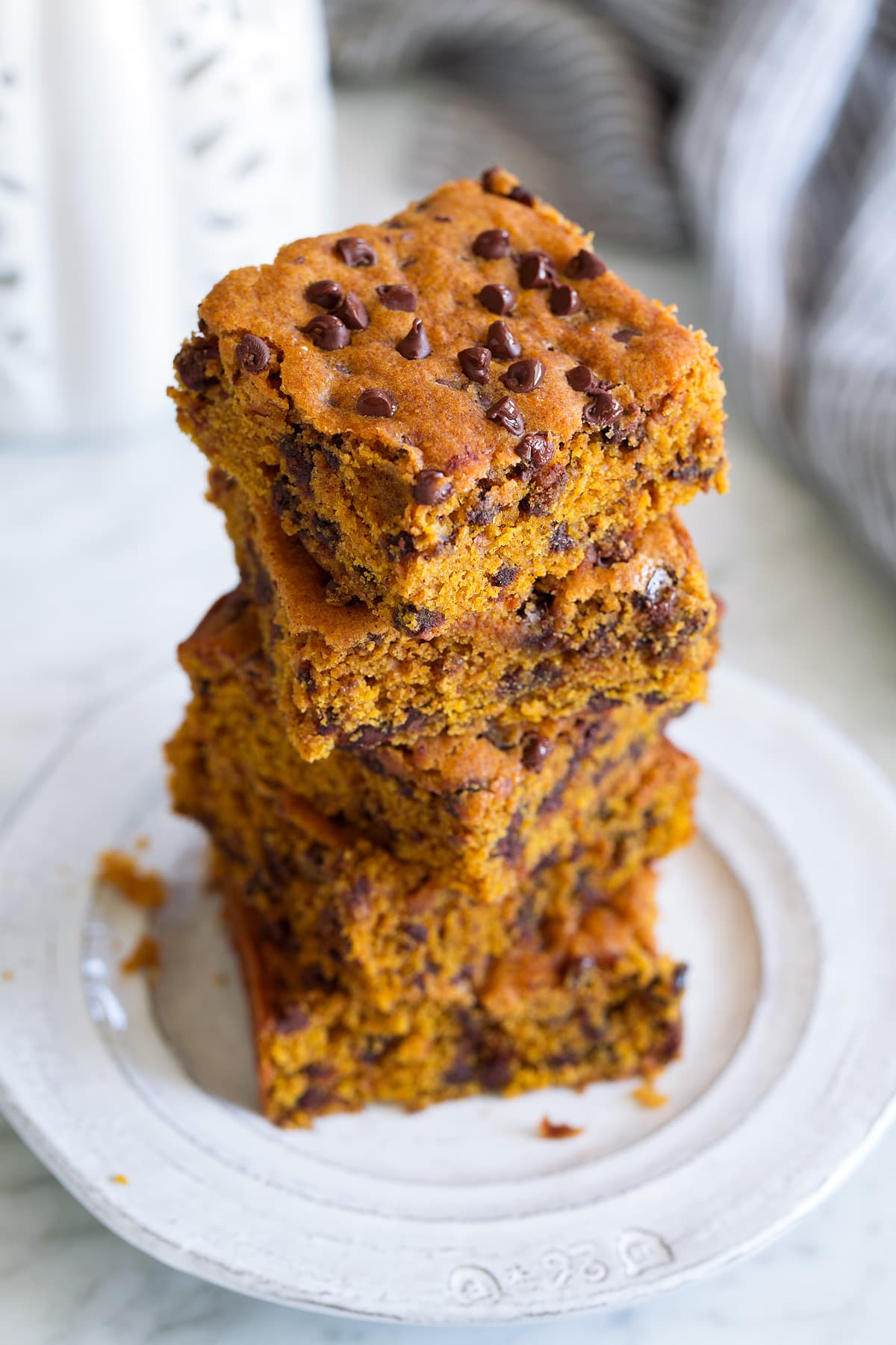 Indulge in Heavenly Chocolate Chip Bars: A Gooey Delight for All Ages