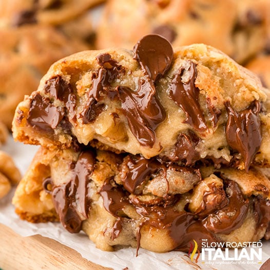 gooey chocolate chip cookies