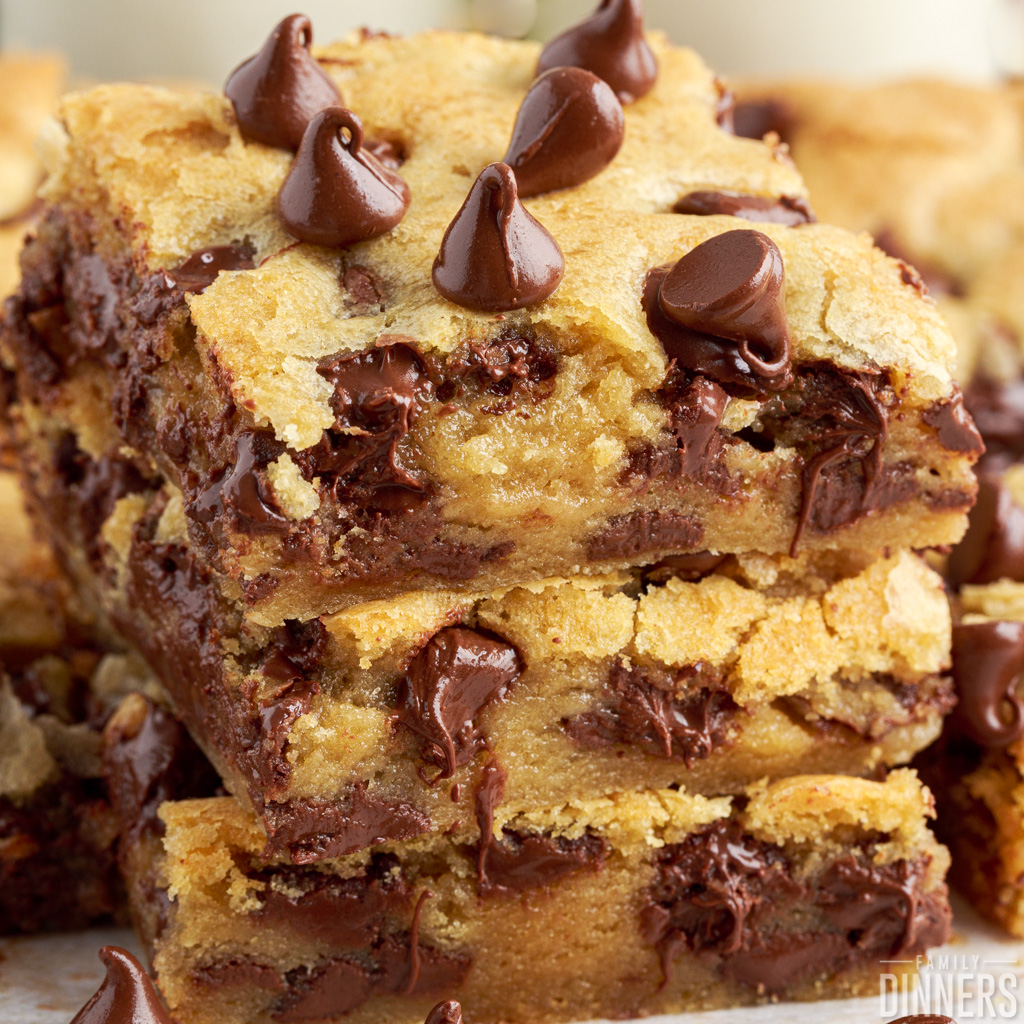 Baking Bliss: Indulge in Toll House Cookie Bars Delight
