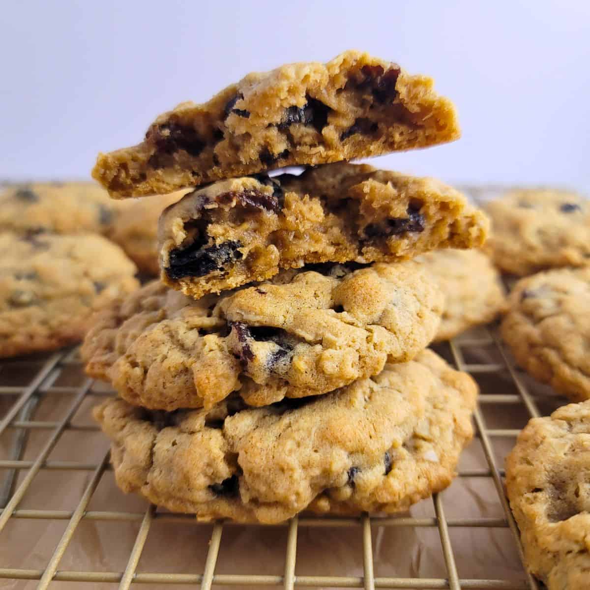 soft oatmeal raisin cookies