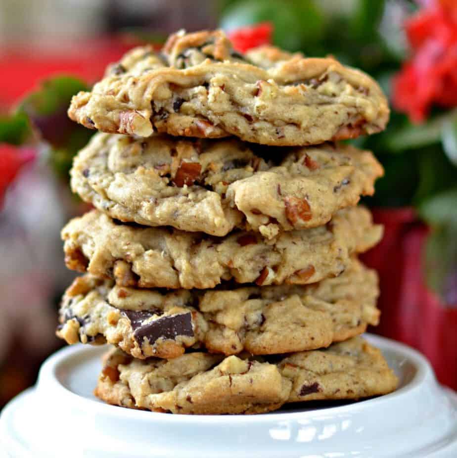 chocolate chip pecan cookies