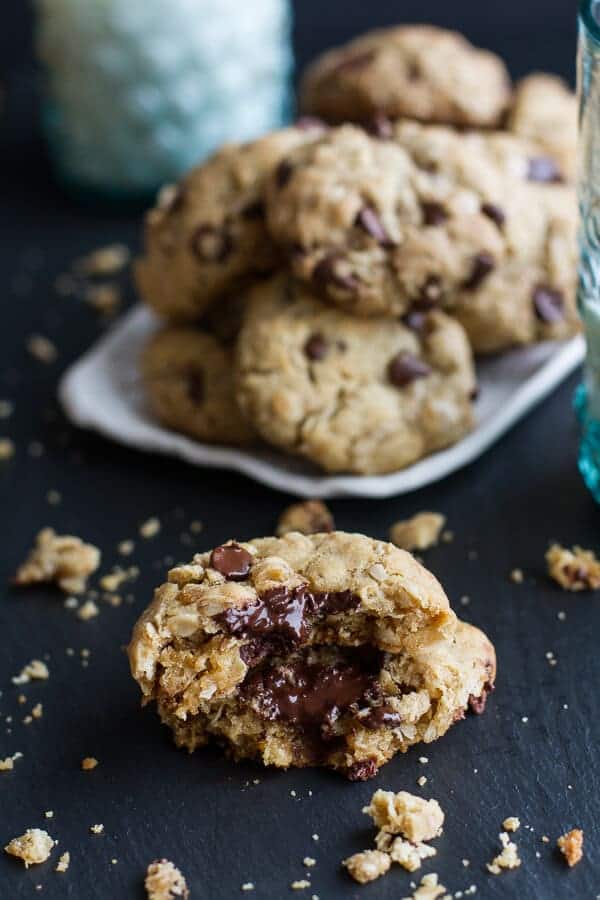 chewy oatmeal chocolate chip cookies
